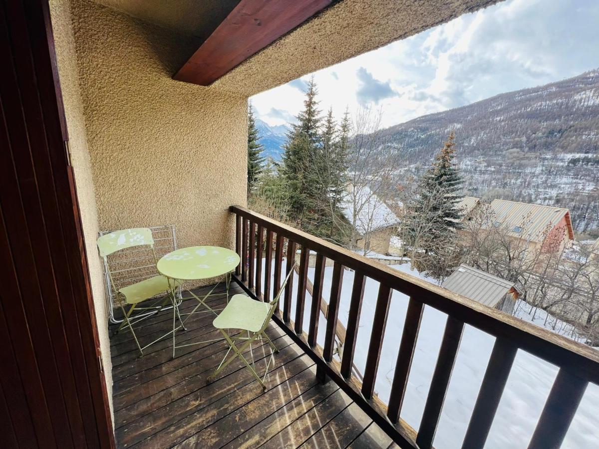 Studio Montagne - Plein Soleil Et Terrasse Briancon  Exterior photo